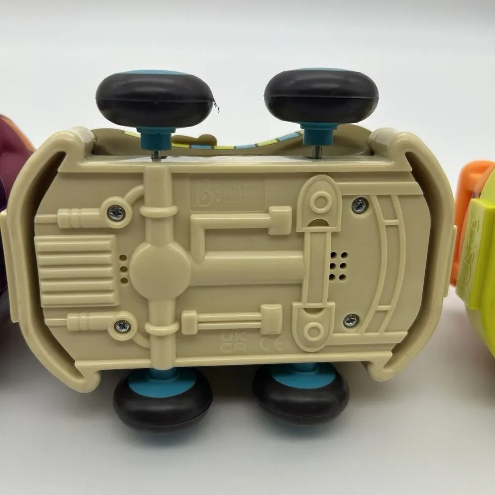 Battat Just B Toys Wheels Pull Back Car Toy Lot of Three 3 Taxi Flame Car Tiger